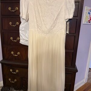 NWT Elegant Cream Dress Vintage Size 10 cottagecore